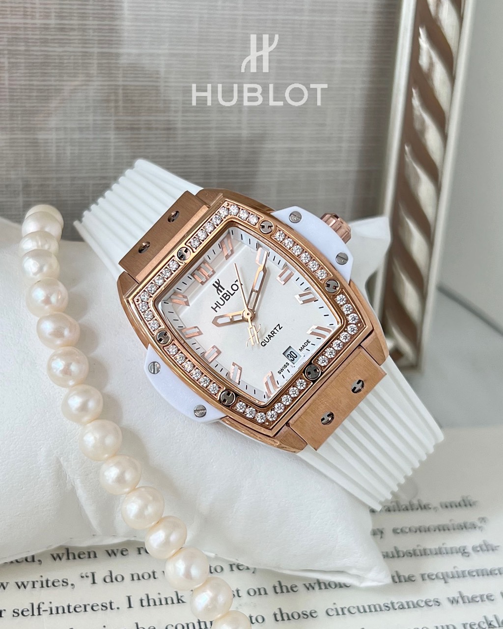 위블로(HUBLOT)KING GOLD WHITE DIAMONDS 시계  (국내배송)