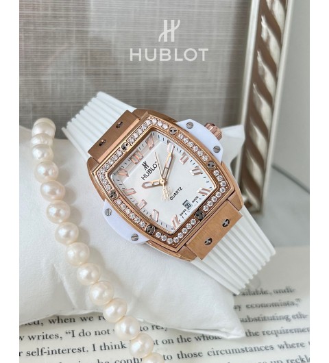 위블로(HUBLOT)KING GOLD WHITE DIAMONDS 시계  (국내배송)