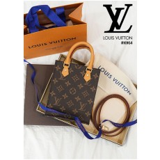 [LOUIS VUITTON] 루이비통 쁘띠 삭 플라 모노그램(국내배송)