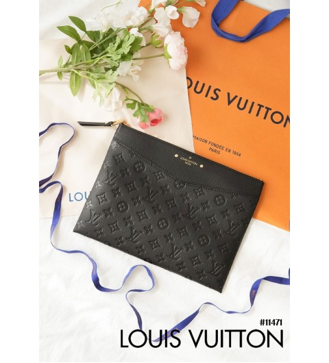 [LOUIS VUITTON] 루이비통 모노그램 앙프렝뜨 느와르 블랙 파우치 클러치백(국내배송)