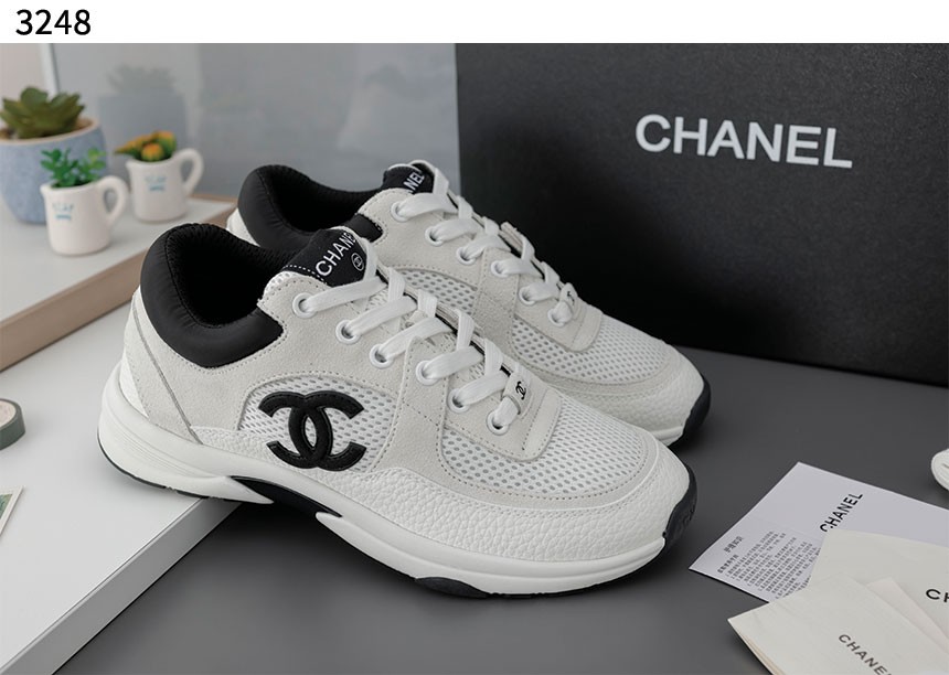 샤넬 [Chanel] 수입고급 샤넬 스니커즈 메쉬 스웨이드 카프스킨 & 화이트 블랙 (국내배송)