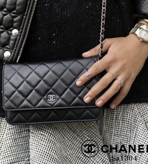 샤넬 [Chanel] 수입고급 샤넬 WOC 램스킨 미니 체인백(국내배송)