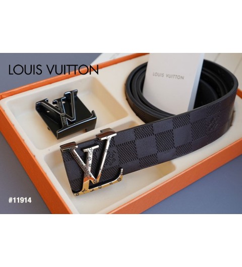 [LOUIS VUITTON] 루이비통 LV 이니셜 리버서블 투버클 벨트셋 (국내배송)