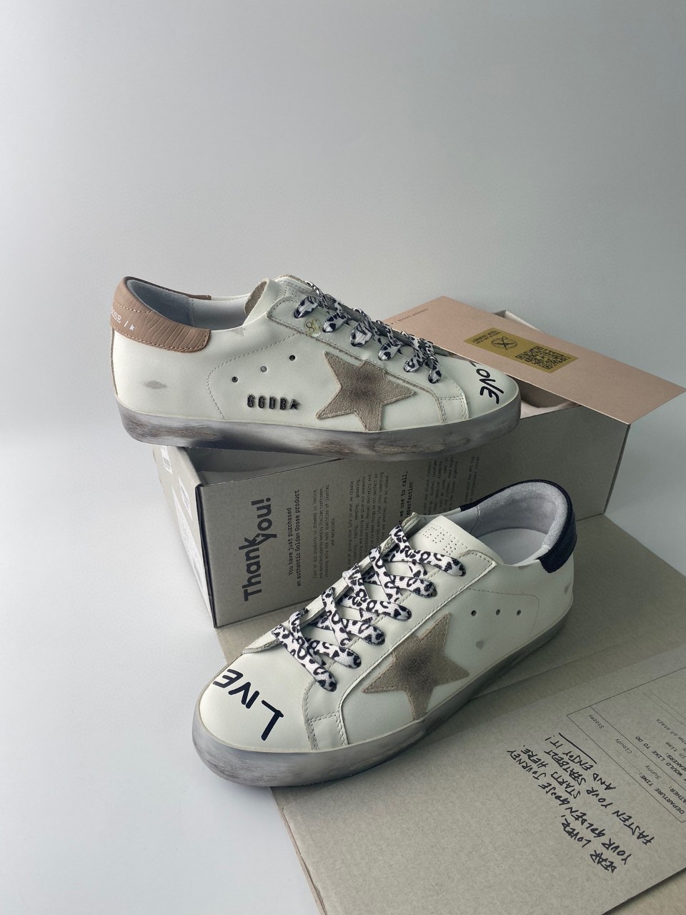 골든구스 [GOLDEN GOOSE]  스니커즈. (해외배송)