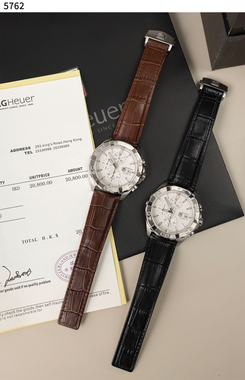 태그호이어 [TAG Heuer] 수입고급 아쿠아레이서 크로노 흰판 (국내배송)