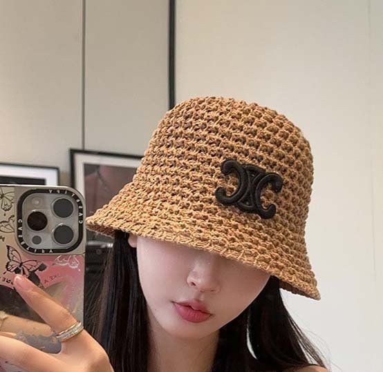 셀린느 로고 라탄 버킷햇 국내배송
