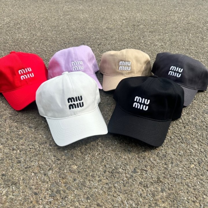 미우미우 MIU 면 볼캡 국내배송