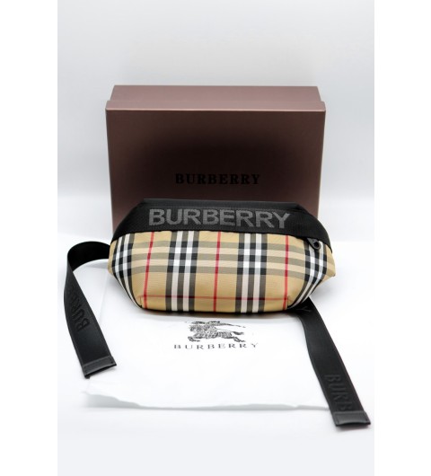 버버리 BurBerr24ss 빈티지 체크 힙색 공용 (매장판) 국내배송