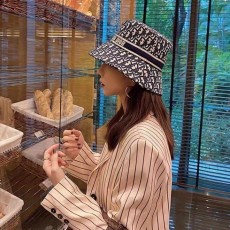 디올 오블리크 버킷햇 국내배송