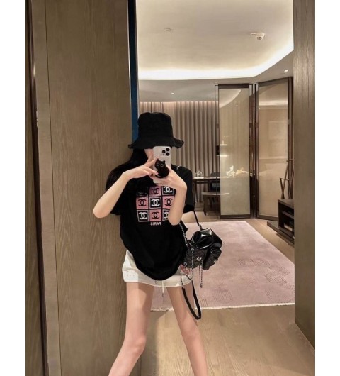 샤넬 반팔티 국내배송