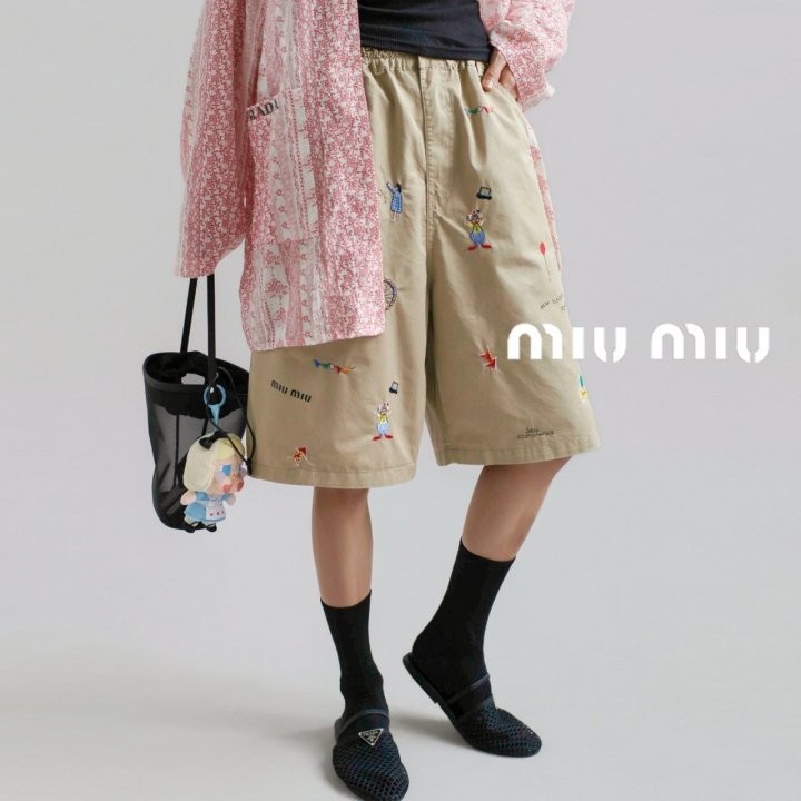 미우미우 반바지 국내배송