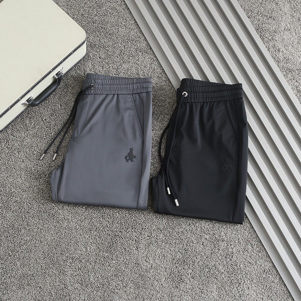 2025SS프라다 휴먼파츠로고 조거팬츠 국내배송