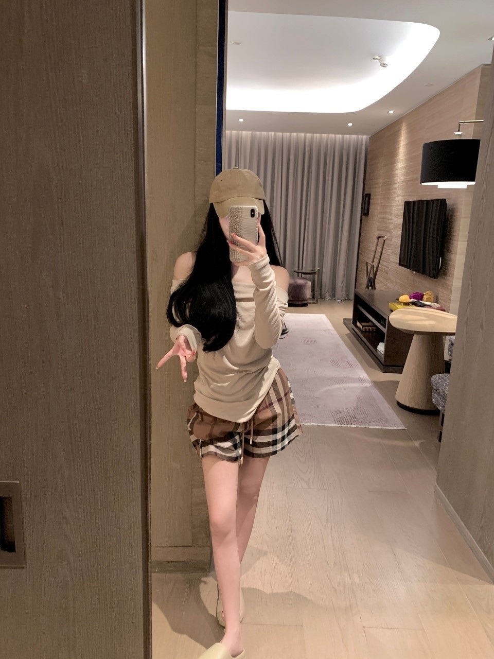 버버리 브라운체크 반바지 국내배송