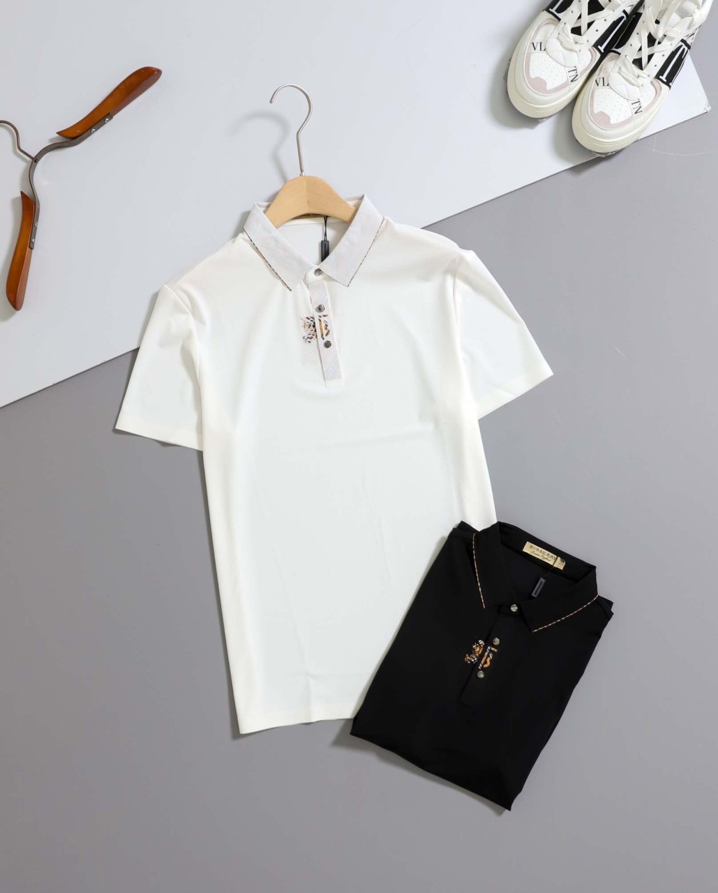 버버리  TB 기사도 로고 반팔 카라티셔츠 입고 국내배송