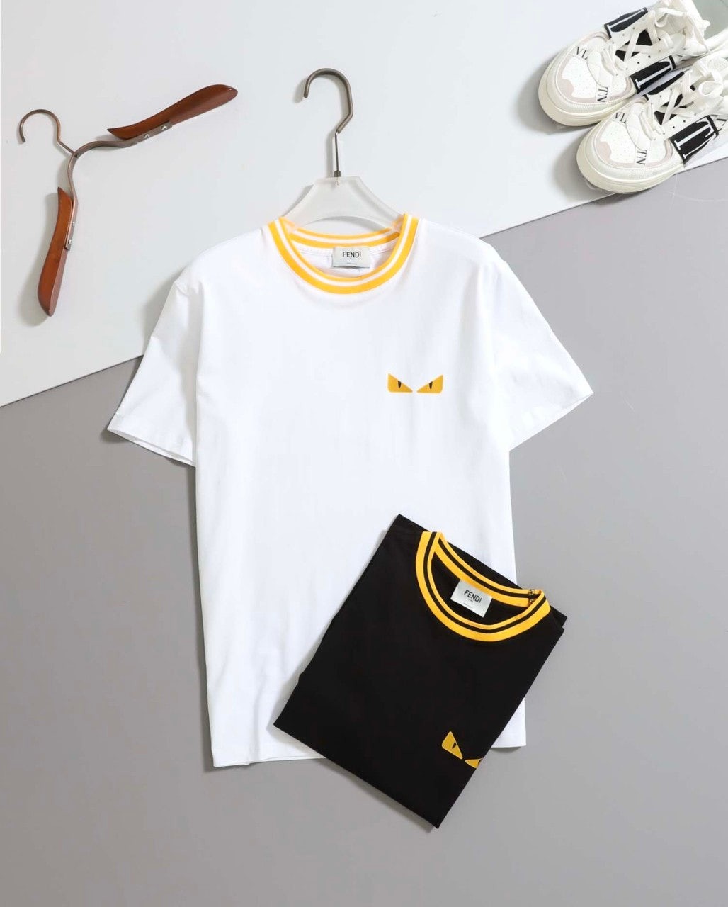 펜디 [ F.D ] 수입 몬스터 아이 라운드 티셔츠 국내배송