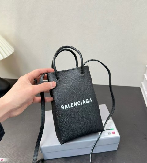 발렌시아가 카바스 미니백  국내배송