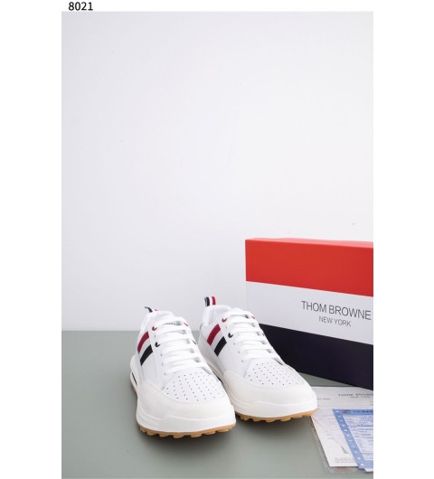 톰브라운 테크러너 삼선 포인트 스니커즈 신상입고 국내배송