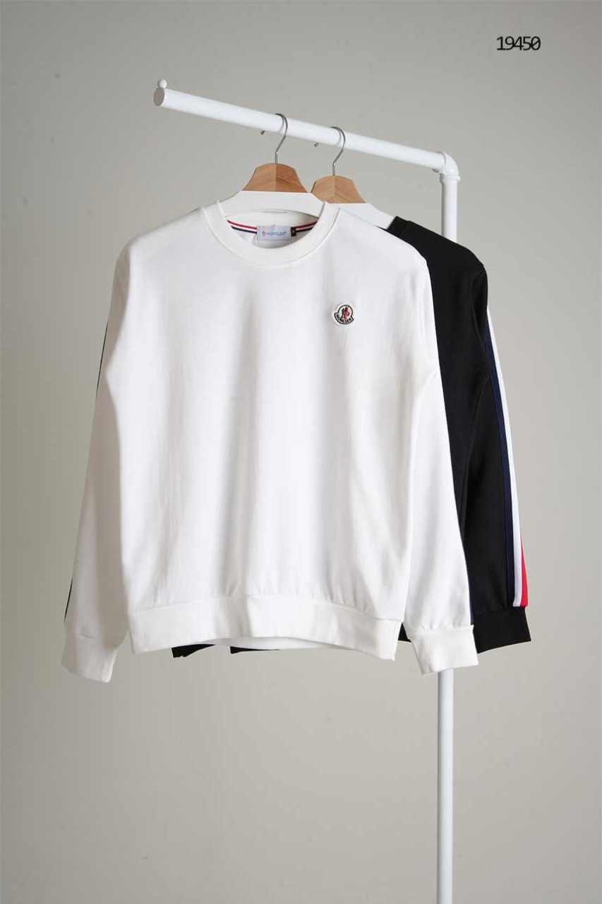 몽클레어 삼선라인 로고패치 맨투맨 국내배송