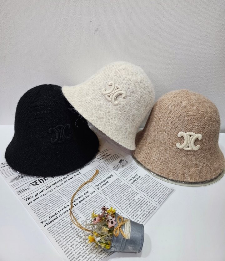 셀린느 c. 니트벙거지 국내배송