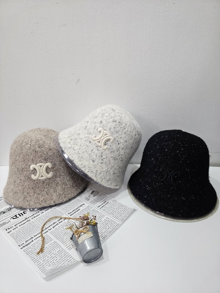 셀린느 c. 니트벙거지 국내배송