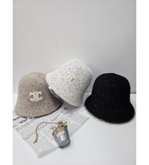 셀린느 c. 니트벙거지 국내배송