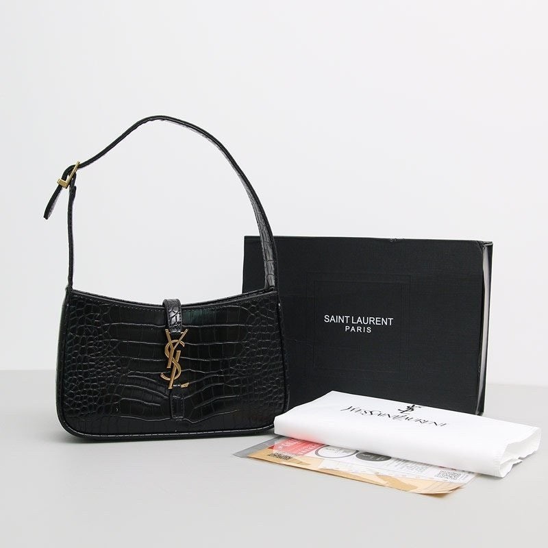 입생로랑 5708 크록 가죽 숄더백 국내배송