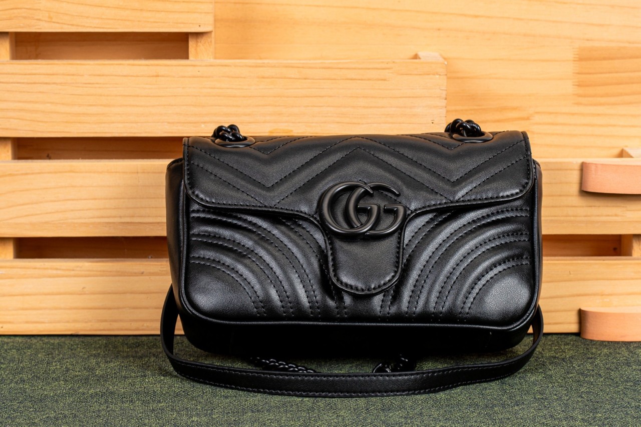 구찌 마몬트 블랙 크로스백 국내배송