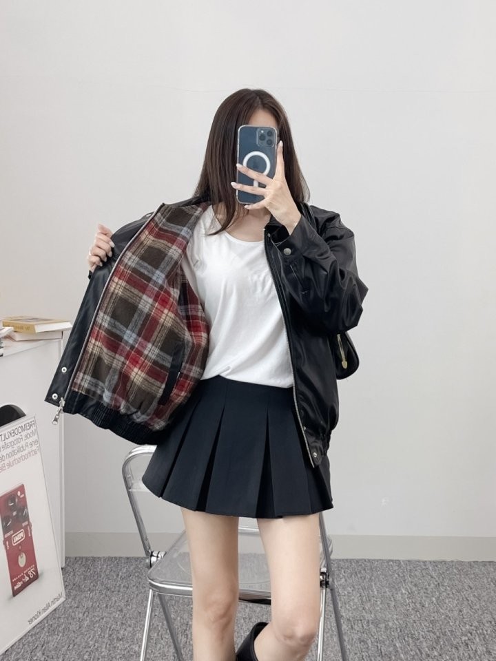 발렌시아가 레더 리버시블 체크 J.K 국내배송