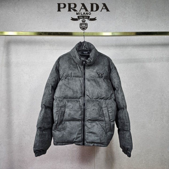 프라다스웨이드 스트링 투웨이 패딩 국내배송