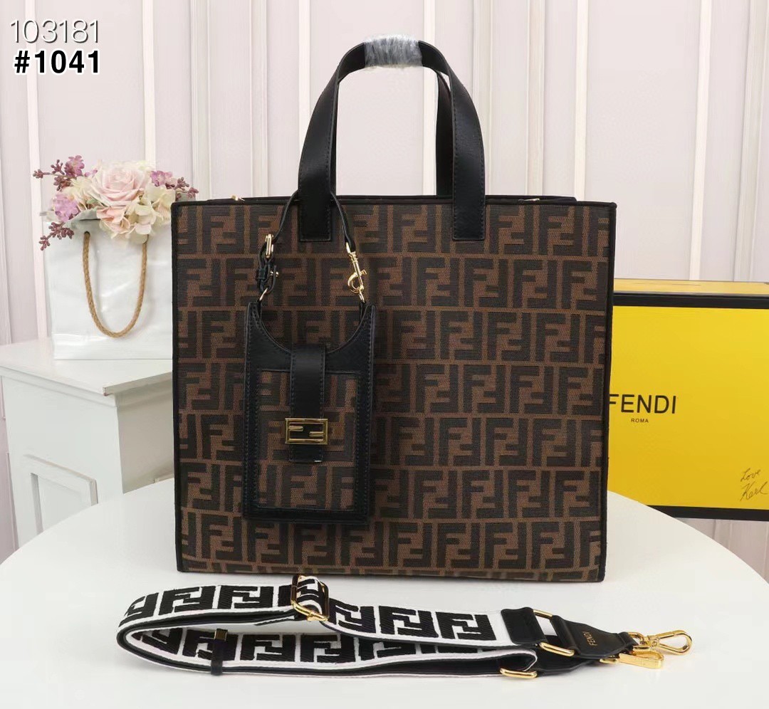 팬디 FF 자카드 패브릭 토트백 국내배송