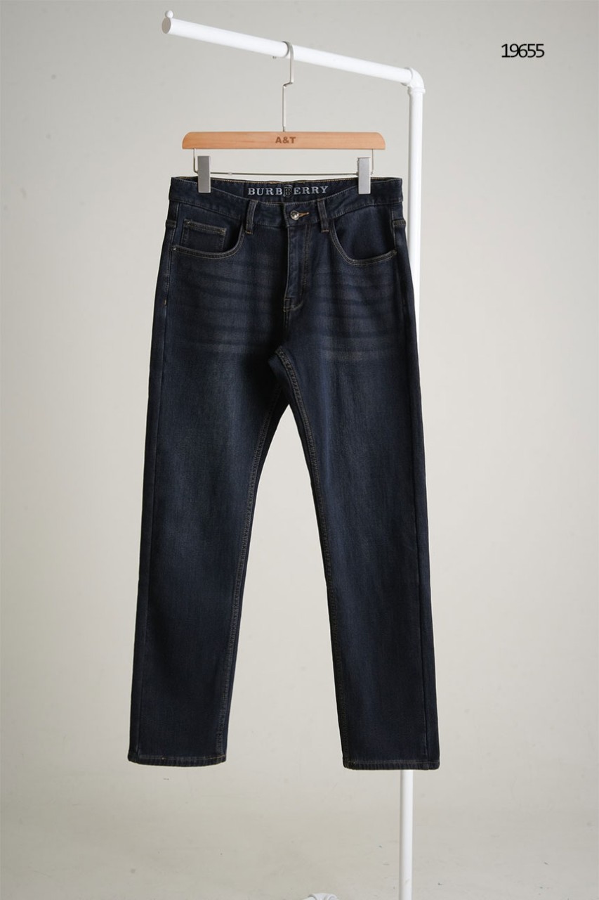 버버리 EKD 자수로고 레더패치 데님진 국내배송