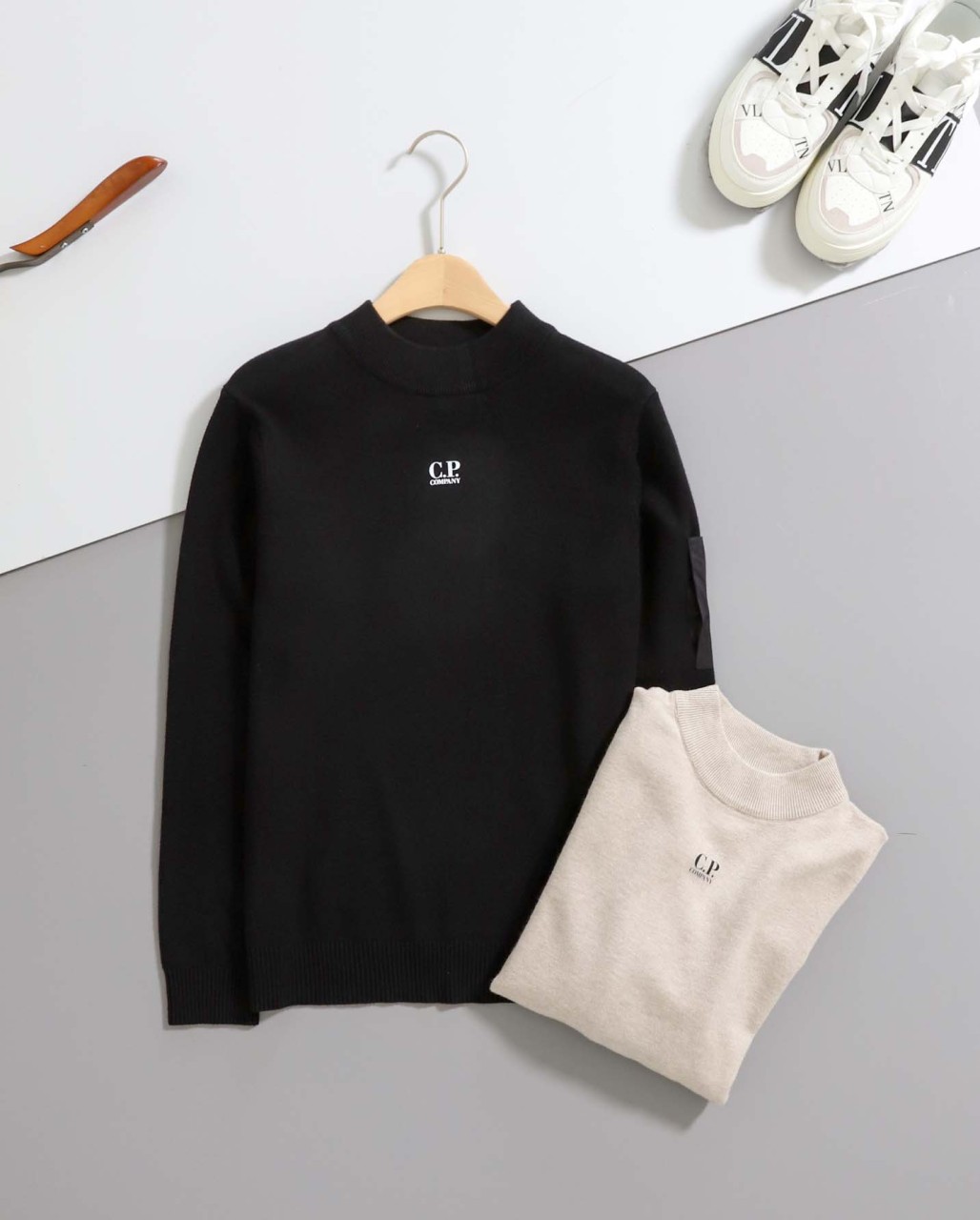 시피컴퍼니 [ C.P ] 렌즈 포인트 반폴라 니트 국내배송