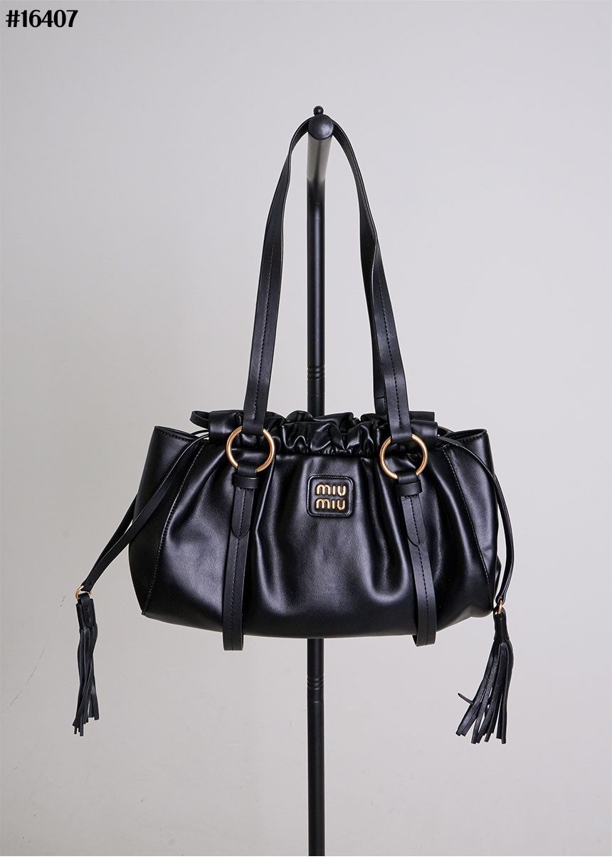 미우미우 쥬아 나파 레더 백 국내배송