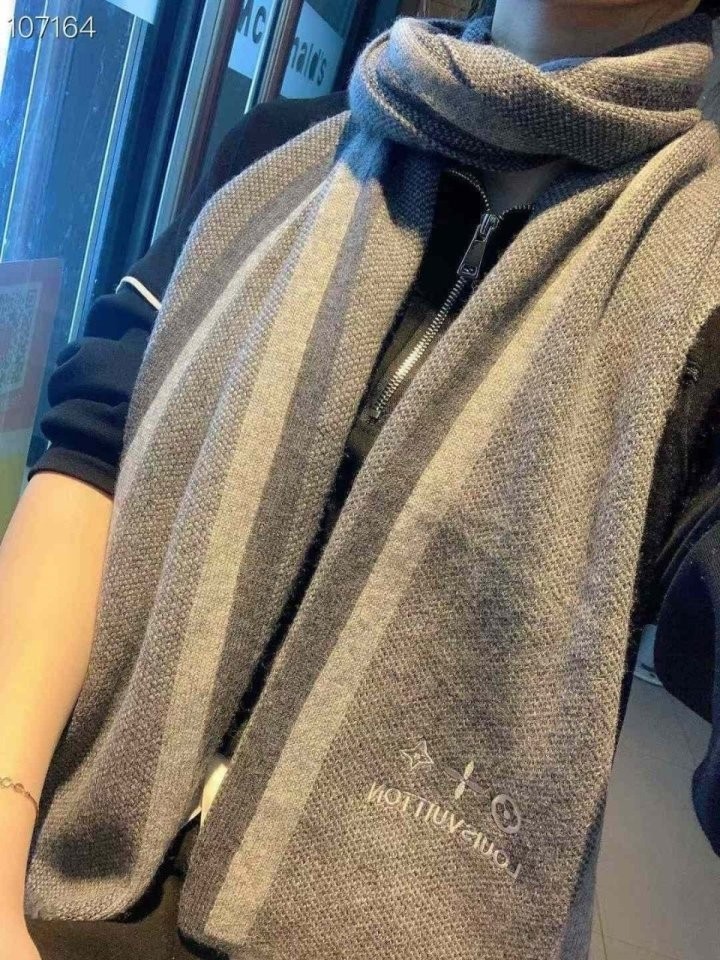 루이비통  울 머플러(수입) 국내배송