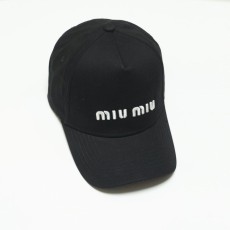 미우미우 m.u 볼캡 국내배송