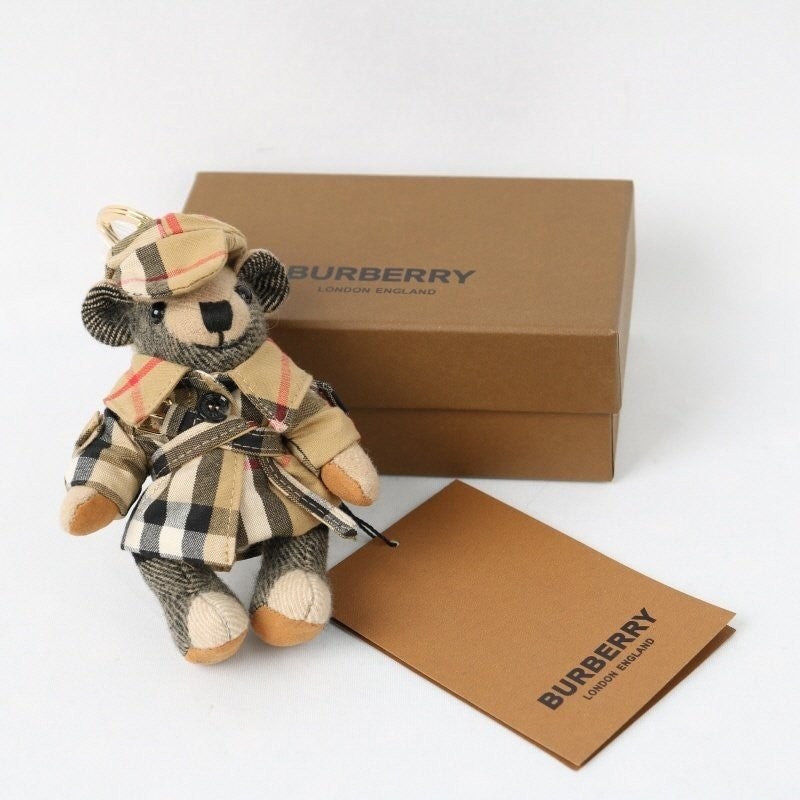 버버리 코트 백참 & 키홀더 국내배송