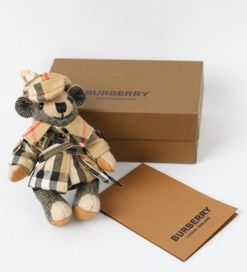 버버리 코트 백참 & 키홀더 국내배송