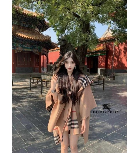 버버리 체크 케이프 로브코트 국내배송