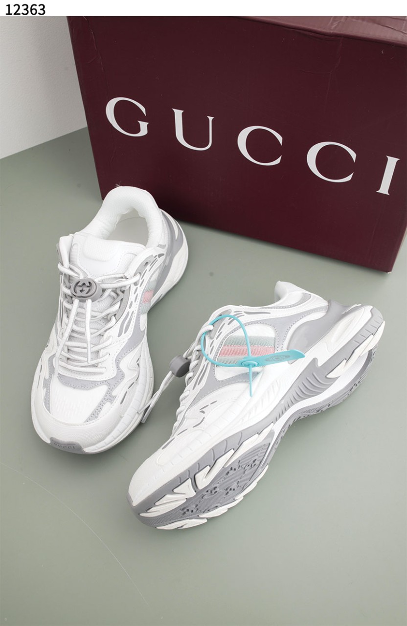 구찌 남성 2.0 스니커즈 신상입고 국내배송