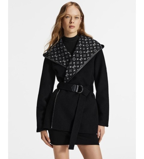 루이비통 [ L.V ] 수입 시그니처 벨티드 쇼트 랩 피코트 국내배송