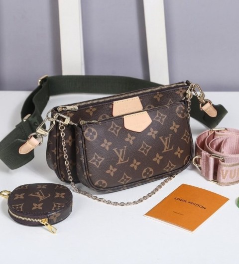 루이비통  포쉐트 악세수아 국내배송