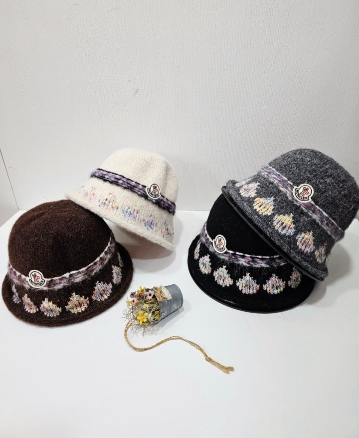 몽클레어 m. 니트벙거지 국내배송