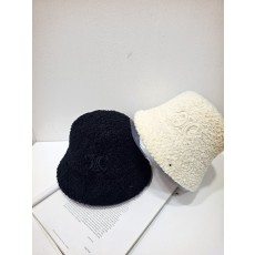 셀린느 c. 니트벙거지 국내배송