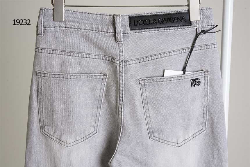 돌체앤 가바나  블랙 이니셜패치 DG로고 데님 그레이진 국내배송