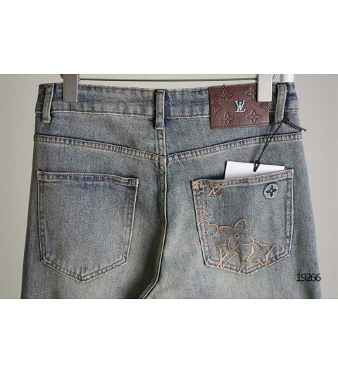 루이비통 레더패치 포켓 자수로고 워싱 데님진 국내배송