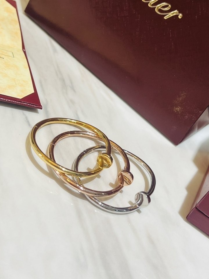 까르띠에 저스트 앵 끌루 ( NEW 버젼 ) 국내배송