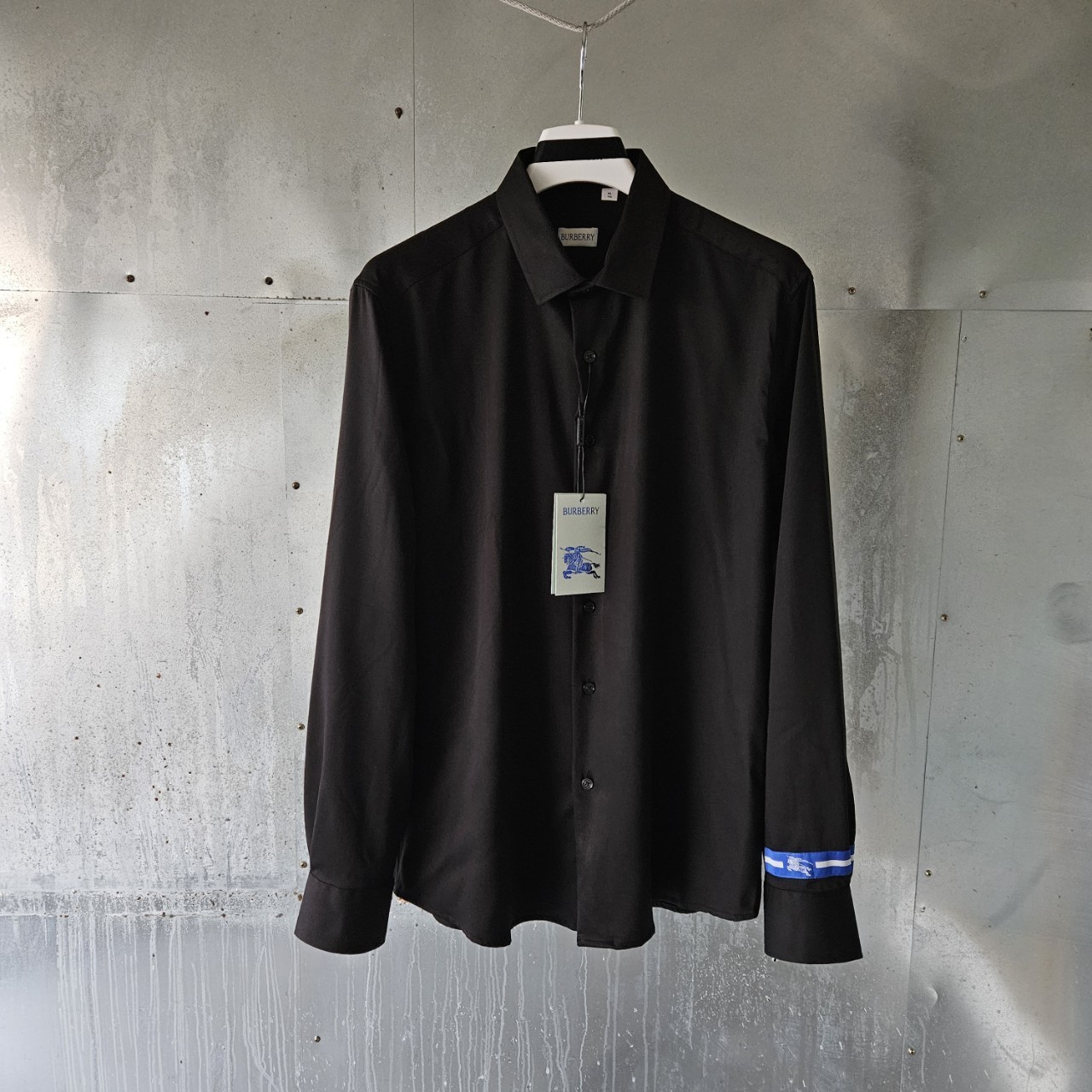 버버리 기사 포인트 셔츠 국내배송