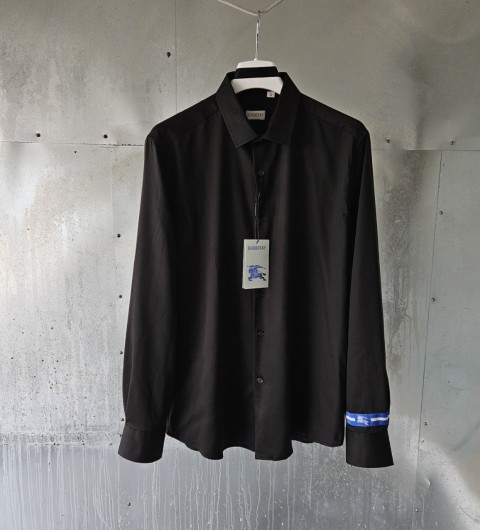 버버리 기사 포인트 셔츠 국내배송