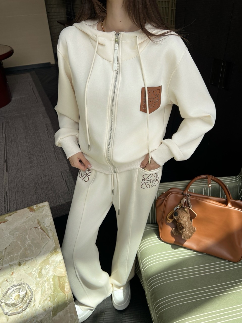 로에베 후드 셋업 세트 국내배송