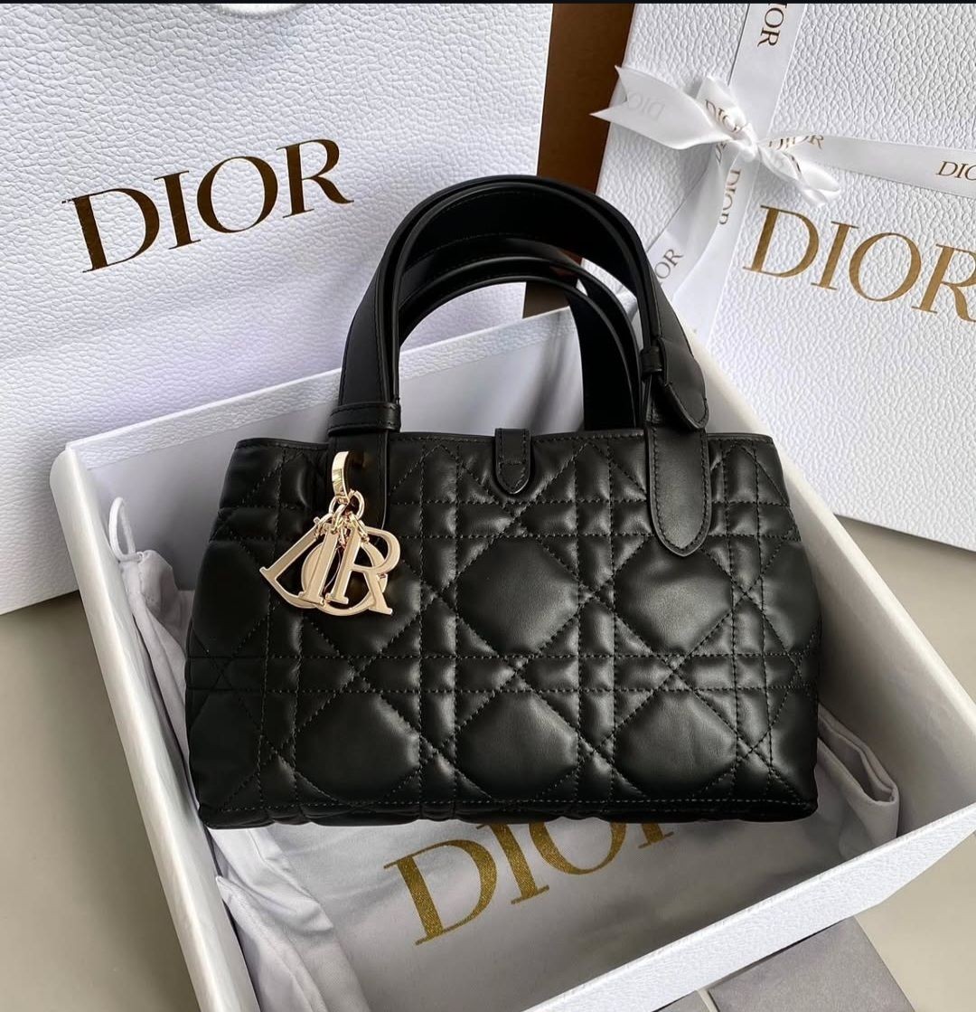 디올 크리스찬  뚜쥬르  미듐 파우치 세트 (매장판) 국내배송